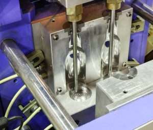 Moldes export import